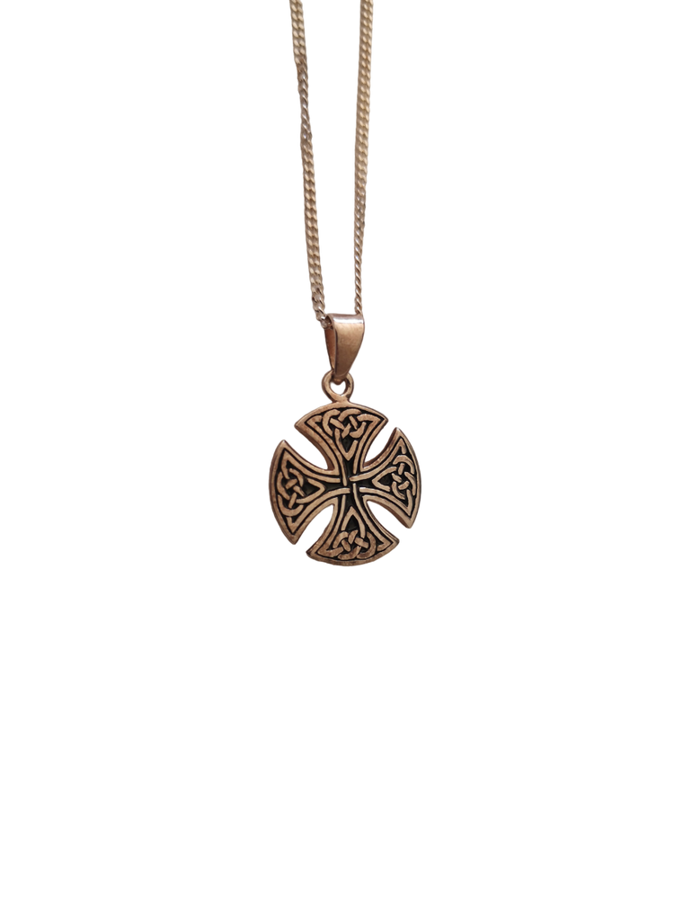 Sterling Silver Round Celtic Cross Necklace